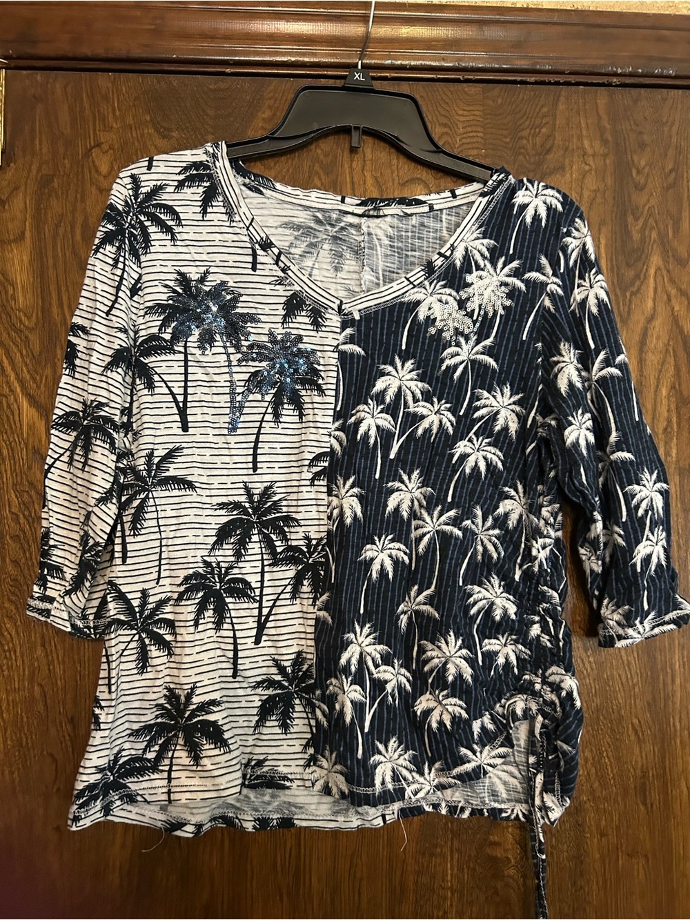 Women’s Navy and White Palm-Print V-Neck Coverup Top